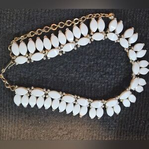 Charel MilkGlass Choker